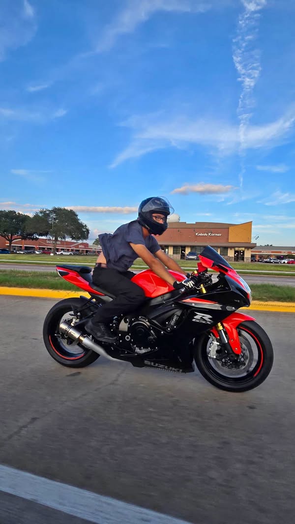 2022 Suzuki GSX-R