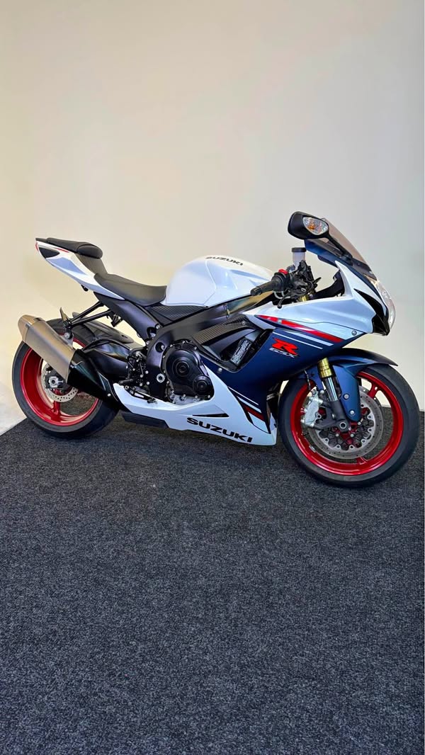 2025 Suzuki GSX-R