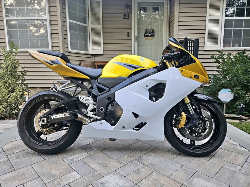 2004 Suzuki GSX-R