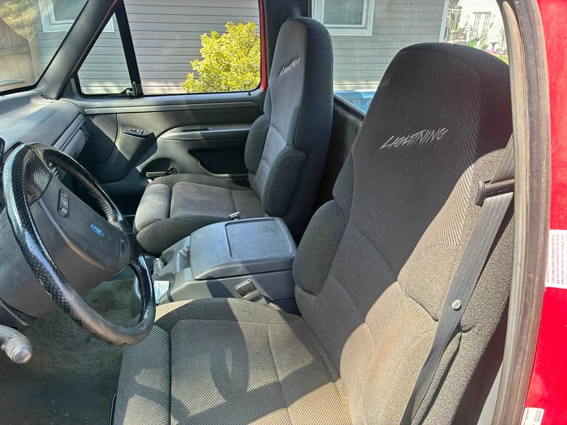 1993 Ford F-150 - Lightning Short Bed