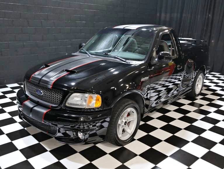 2000 Ford F150 Regular Cab - Lightning Short Bed