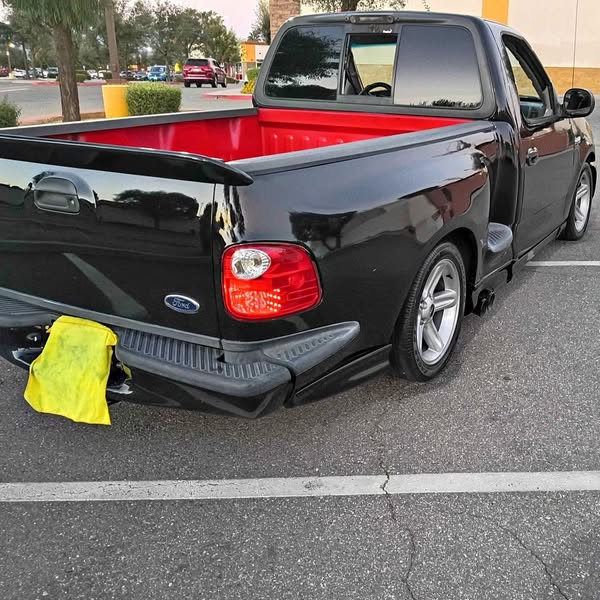 2004 Ford F150 Lightning