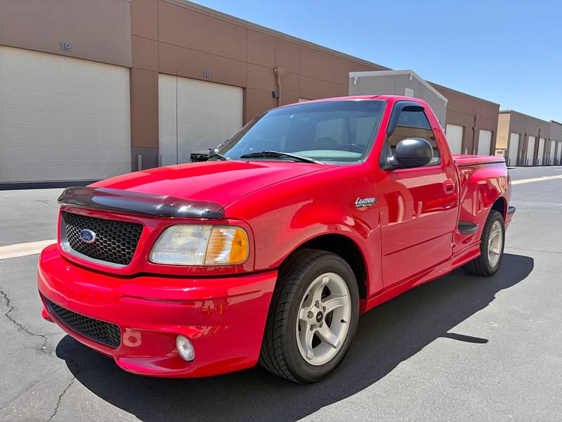1999 Ford F150 Lightning - Lightning