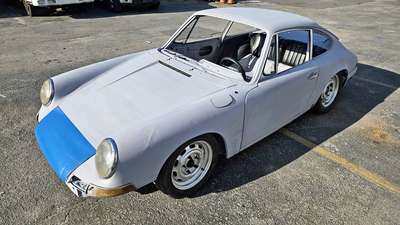 1968 Porsche 911 - Coupe 2D