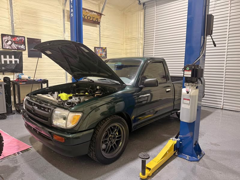 1999 Toyota Tacoma Xtracab - Limited Pickup