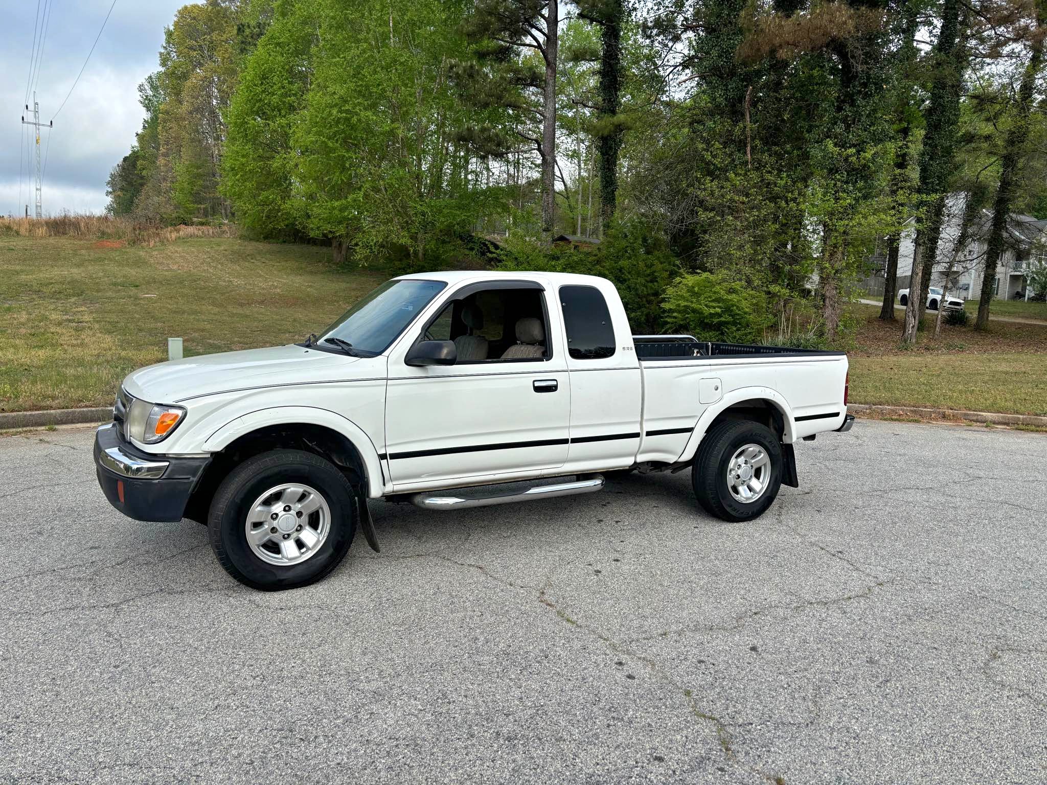 2000 Toyota Tacoma - Pickup 2D 6 ft