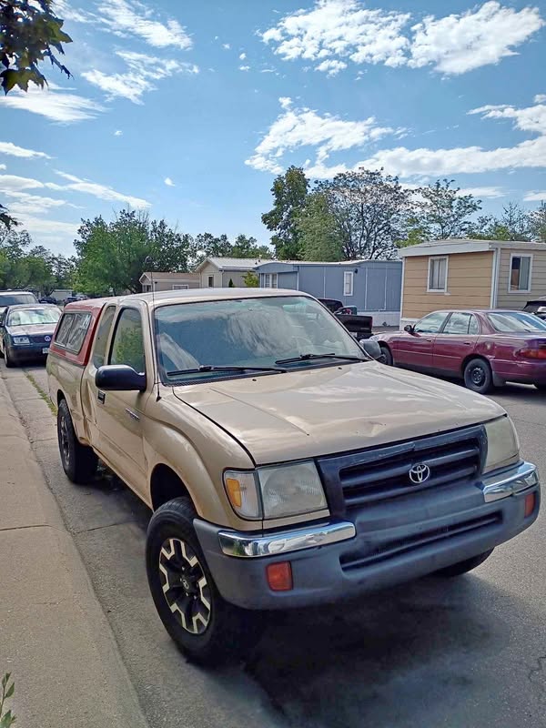 2000 Toyota Tacoma - PreRunner Pickup 2D 6 ft