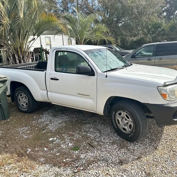 2005 Toyota Tacoma - Pickup