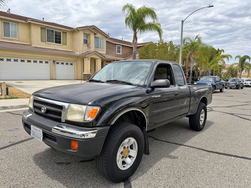 2000 Toyota Tacoma Access Cab - X-Runner Pickup 4D 6 ft