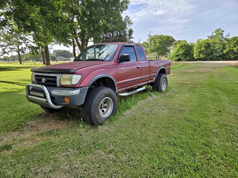 2000 Toyota Tacoma - PreRunner Pickup 2D 6 ft