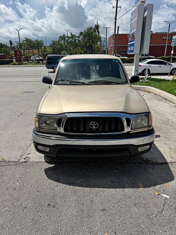 2001 Toyota Tacoma - Pickup