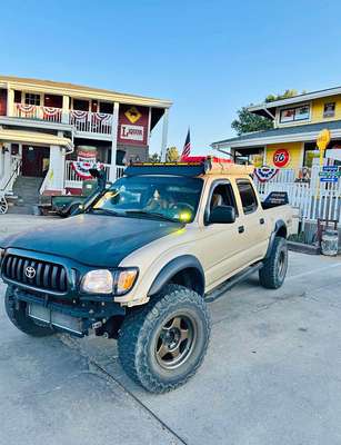 2004 Toyota Tacoma - 4WD 4D