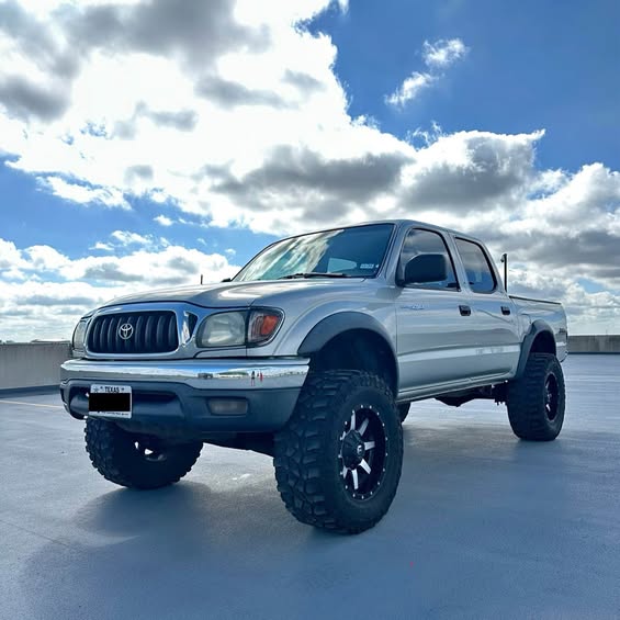 2004 Toyota Tacoma - PreRunner Pickup