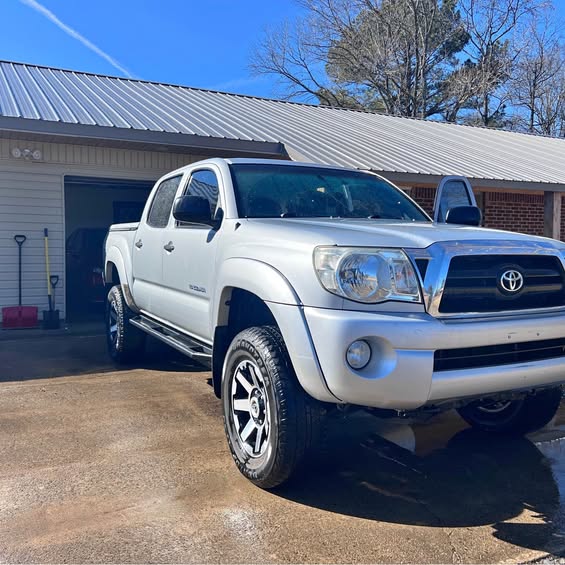 2005 2005 Toyota Tacoma Double Cab - PreRunner Pickup 4D 5 ft