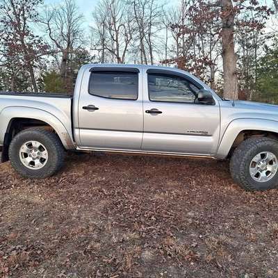 2005 Toyota Tacoma Double Cab - TRD Off-Road Pickup 4D 5 ft