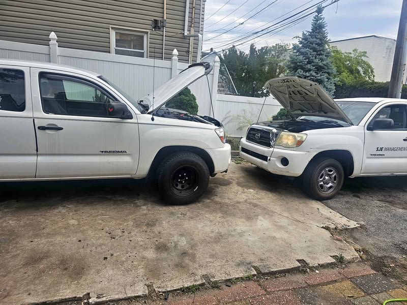 2005 Toyota Tacoma - Pickup
