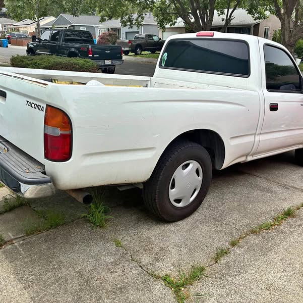 2000 Toyota Tacoma - Limited Pickup 2D 6 ft