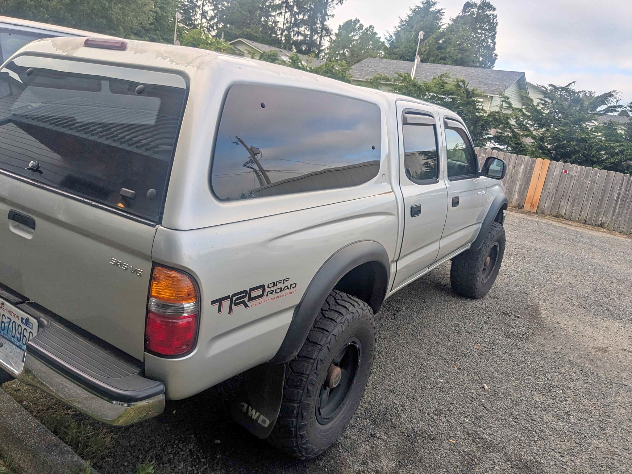2004 Toyota Tacoma Xtracab - SR5 Pickup