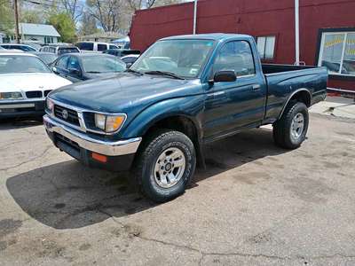 1995 Toyota Tacoma - SR5 4X4 Regular cab No Rust!!