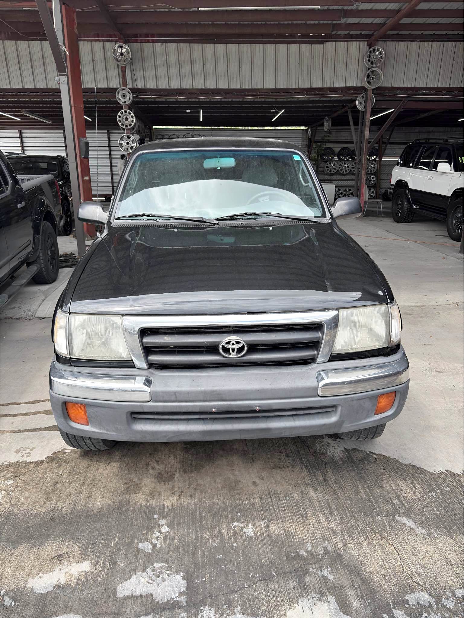 2000 Toyota Tacoma - Limited Pickup 2D 6 ft