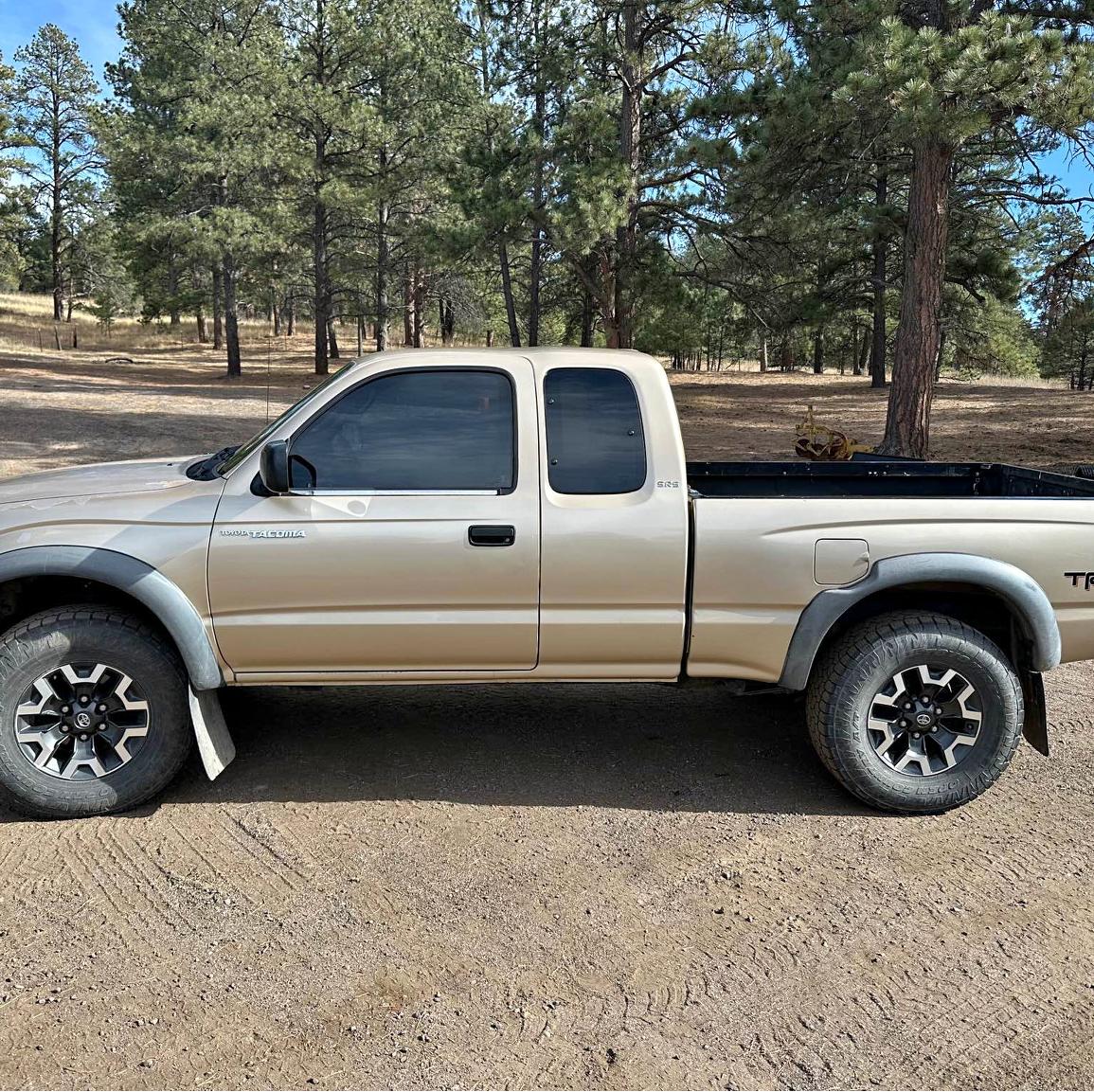 2002 Toyota Tacoma - TRD Off-Road Pickup 4D 6 ft