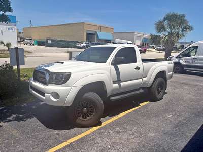 2005 Toyota Tacoma - pre runner