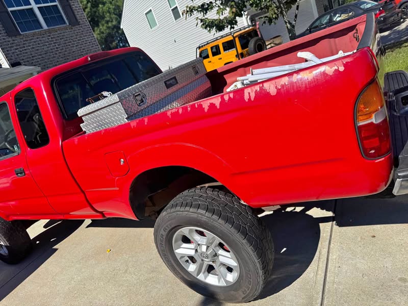 2000 Toyota Tacoma - 4x4