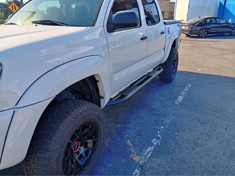 2005 Toyota Tacoma - Pickup
