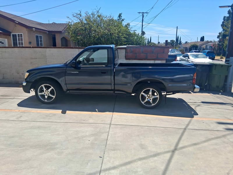 2000 Toyota Tacoma - Pickup 2D 6 ft