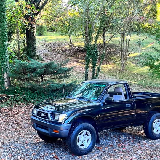 1996 Toyota tacoma reg cab
