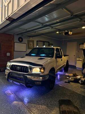 2004 Toyota Tacoma Xtracab - Pickup