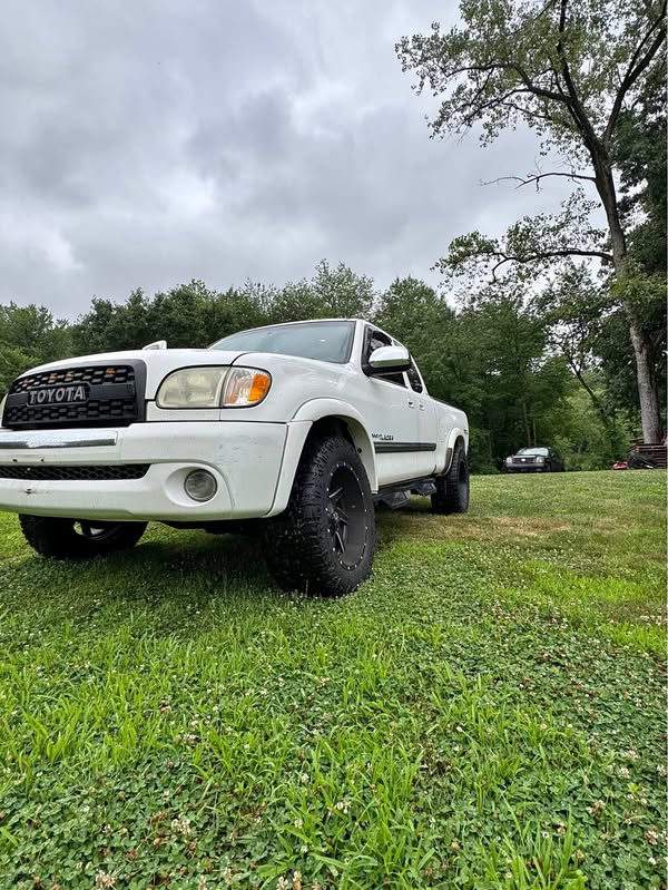 2004 Toyota Tacoma - SR5 Pickup 4D 6 ft
