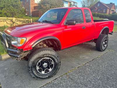 1999 Toyota Tacoma Xtracab - Limited Pickup