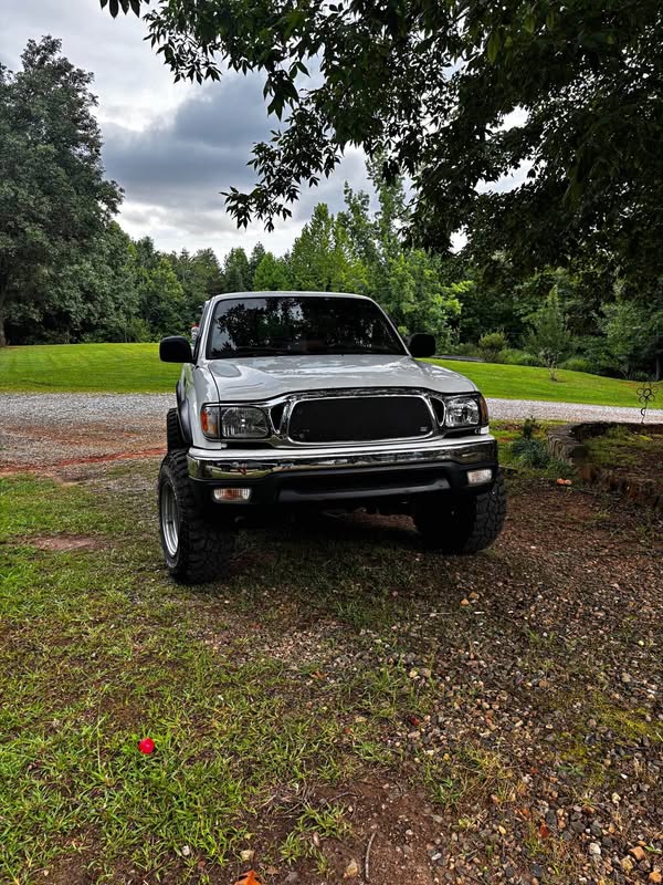 2003 Toyota Tacoma Xtracab - SR5 Pickup