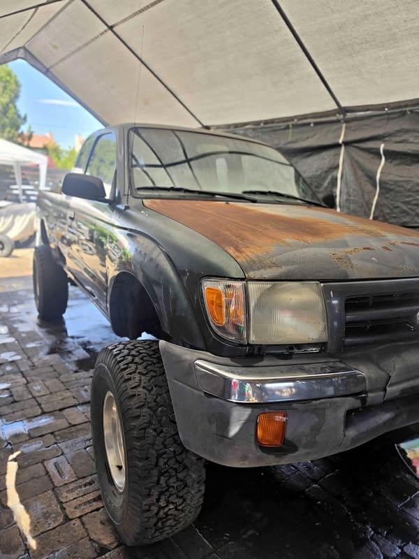 1999 Toyota Tacoma - PreRunner Limited 4D