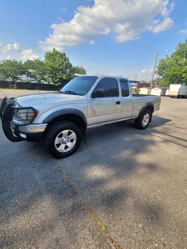 2003 Toyota Tacoma - Pickup