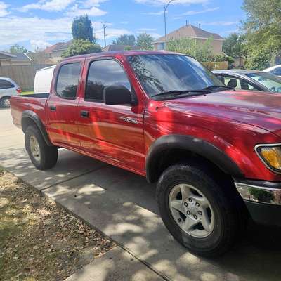 2002 Toyota Tacoma - PreRunner 4D