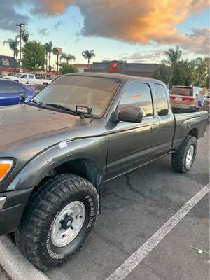 2000 Toyota Tacoma - Pre runner