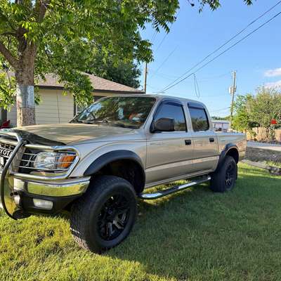 2004 Toyota Tacoma - PreRunner Pickup