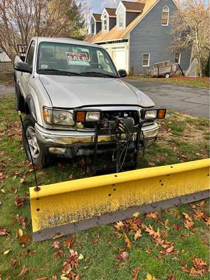 2002 Toyota Tacoma Xtracab - Pickup