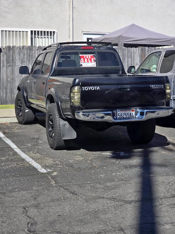 2002 Toyota Tacoma Xtracab - Pickup