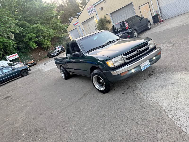 1999 Toyota Tacoma - Pickup