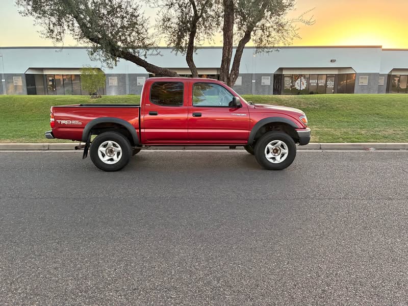 2002 Toyota Tacoma Double Cab - PreRunner Pickup 4D 5 ft