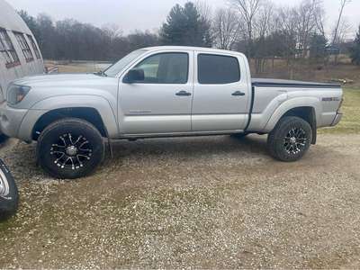 2005 Toyota Tacoma Double Cab - SR5 Pickup 4D 6 ft