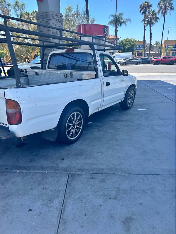 1998 Toyota Tacoma Xtracab - Pickup