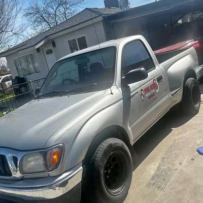 2002 Toyota Tacoma Regular Cab - Short Bed