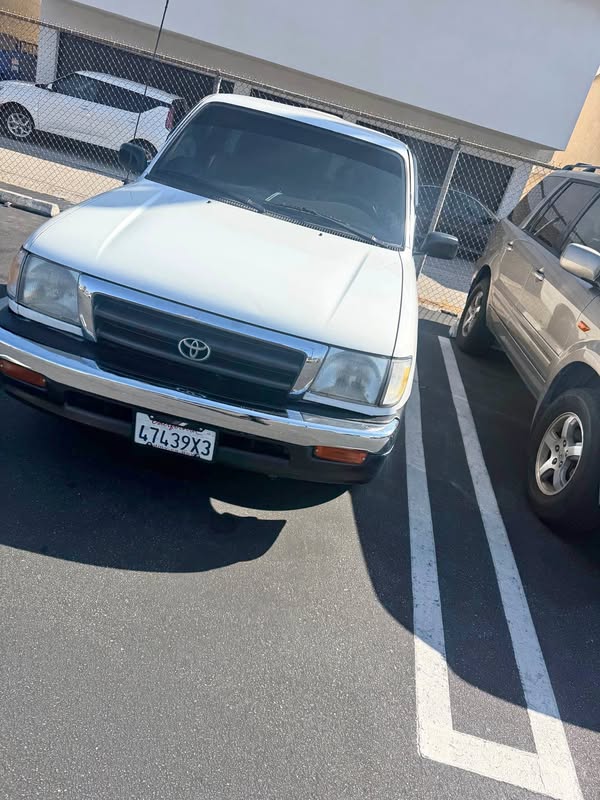 1999 Toyota Tacoma - PreRunner Short Bed