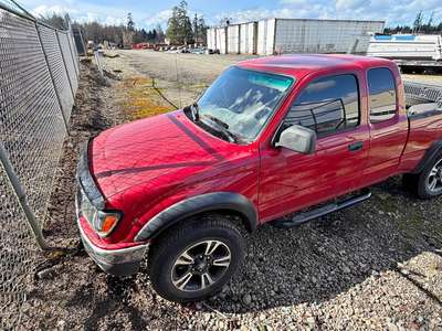2001 Toyota Tacoma Xtracab - S-Runner Pickup