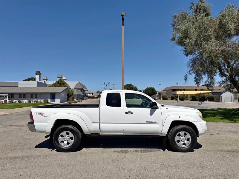 2005 Toyota Tacoma - TRD Off-Road Pickup 4D 6 ft 4x4