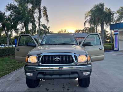 2004 Toyota Tacoma Xtracab - PreRunner Pickup
